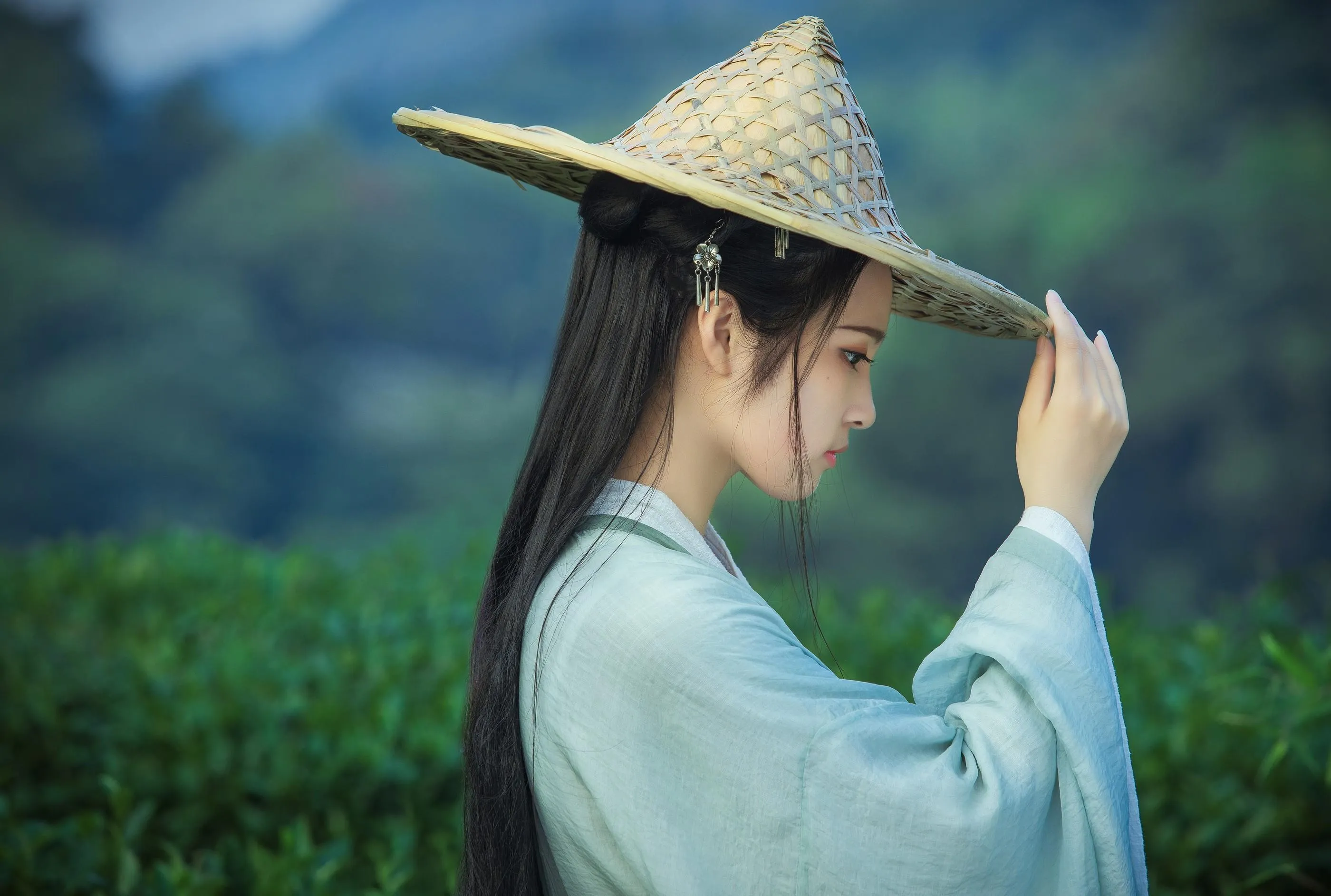 [艺图语] 2022.05.26 茶山 一个白鹿 [32P]插图5